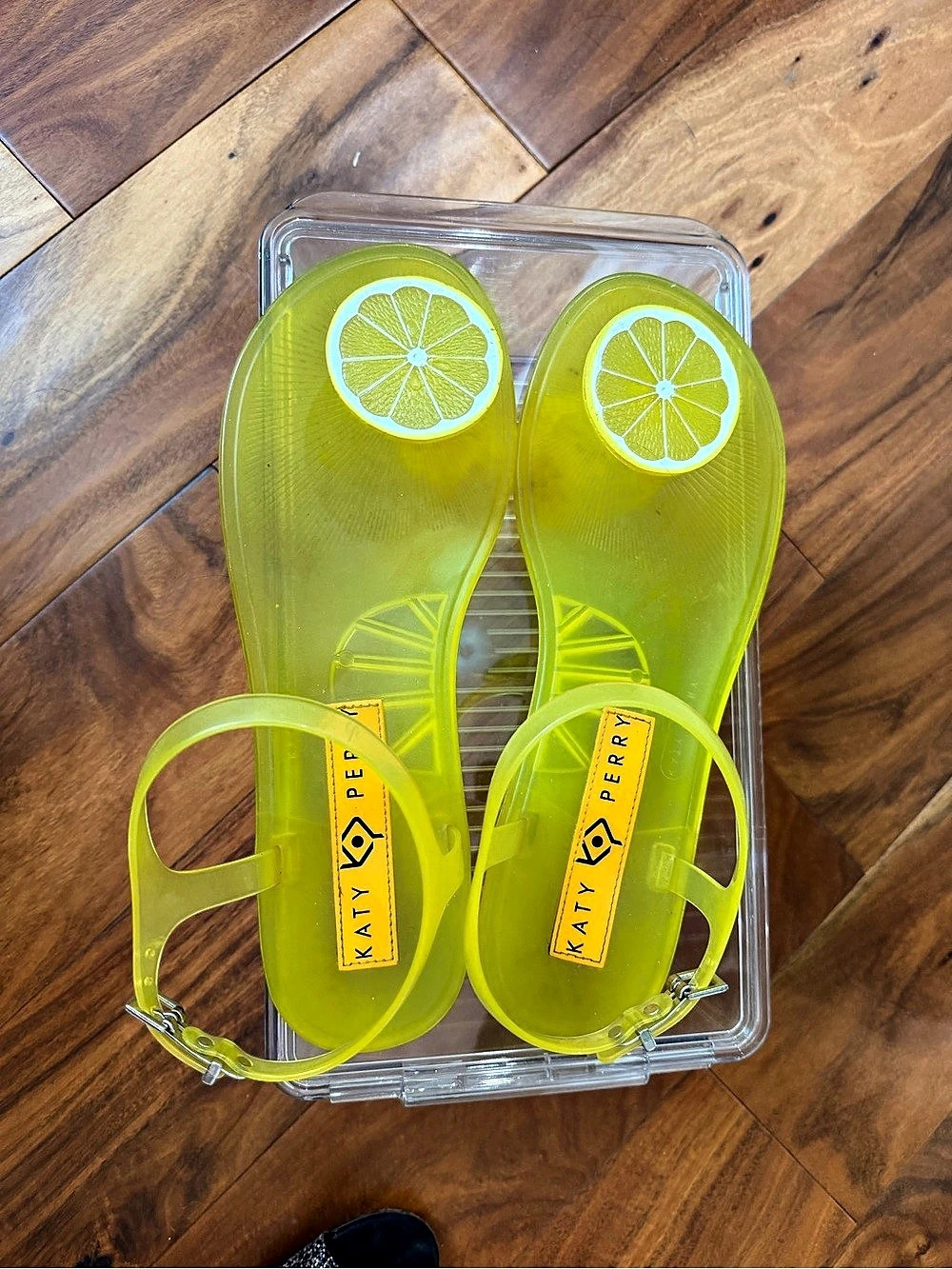 Katy Perry The Geli Sandal Lemon Charm Jelly Sandals Yellow
